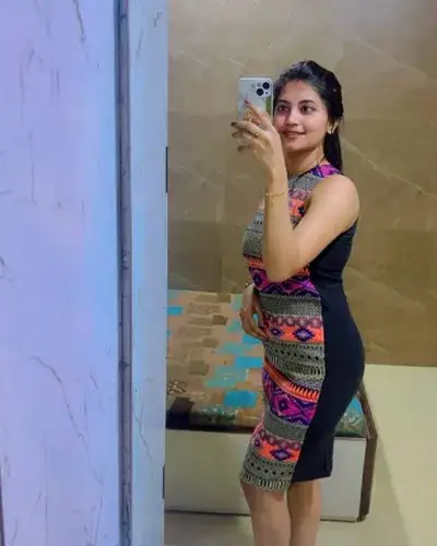 Escort Kheenvsar